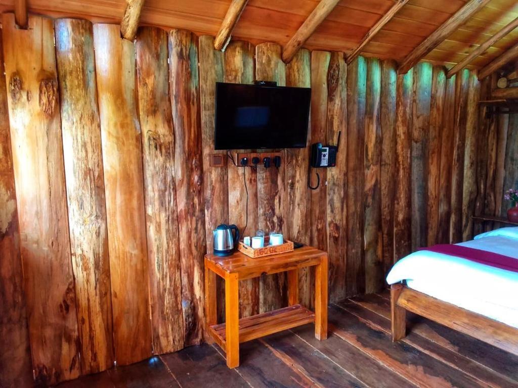 Eco Creations Wooden Cottage Νουβάρα Ελίγια Εξωτερικό φωτογραφία